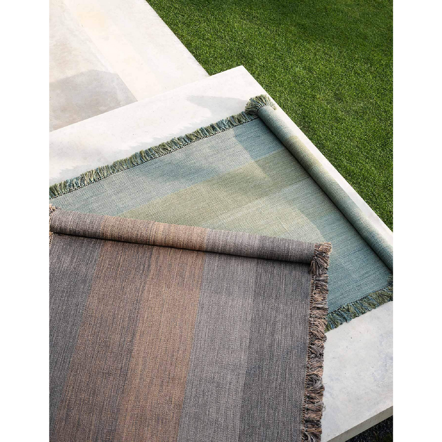 Woven Outdoor Area Rug | Roda Tint | Italianfurniture.com