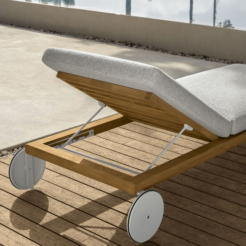Natural Teak Sun Lounger | Talenti Allure | Italianfurniture.com