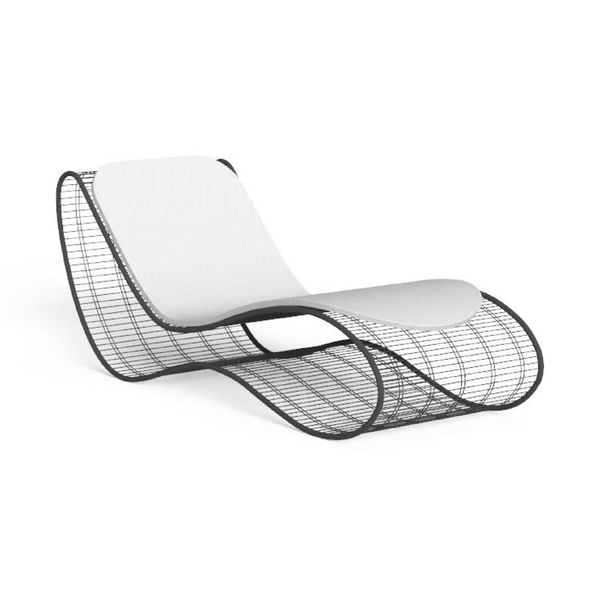 Steel Rods Curved Sun Lounger | Talenti Breez | Italianfurniture.com