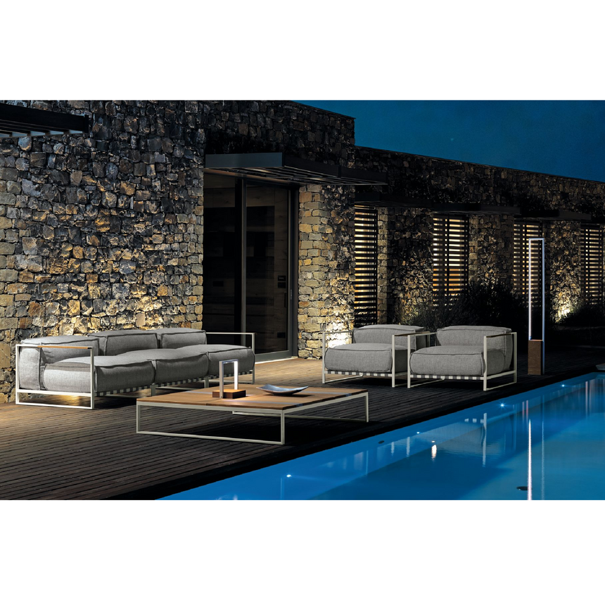 Steel Framed Outdoor Floor Lamp | Talenti Casilda | Italianfurniture.com