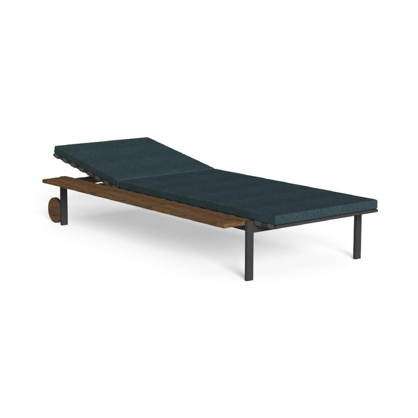 Wooden Shelf Sun Lounger | Talenti Casilda | Italianfurniture.com