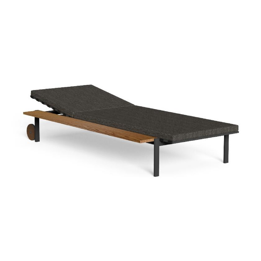 Wooden Shelf Sun Lounger | Talenti Casilda | Italianfurniture.com