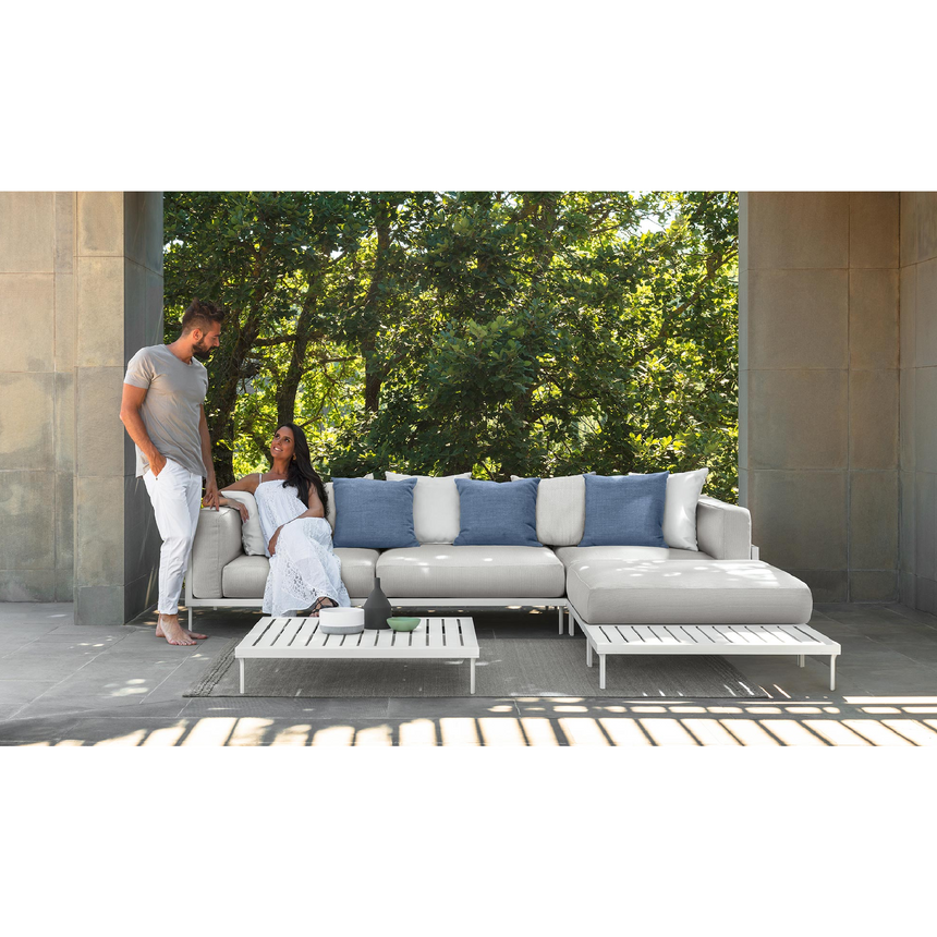 Outdoor Slatted Aluminum Coffee Table | Talenti CleoSoft | Italianfurniture.com