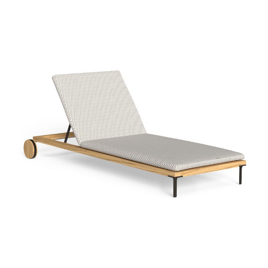 Wood Base Sun Lounger | Talenti CleoSoft | Italianfurniture.com