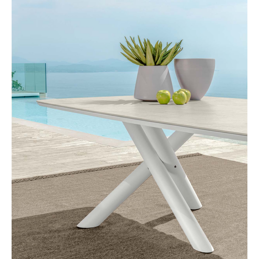 Ceramic Outdoor Dining Table | Talenti Coral | italianfurniture.com