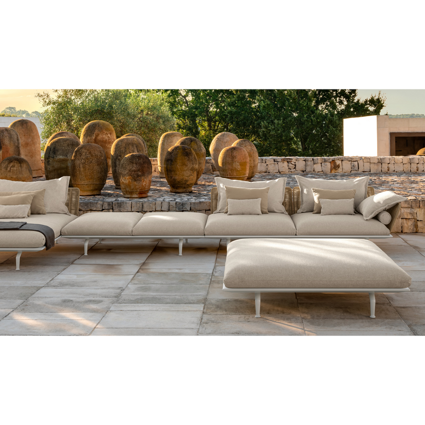 Aluminum Outdoor Square Ottoman | Talenti Cruise | Italianfurniture.com