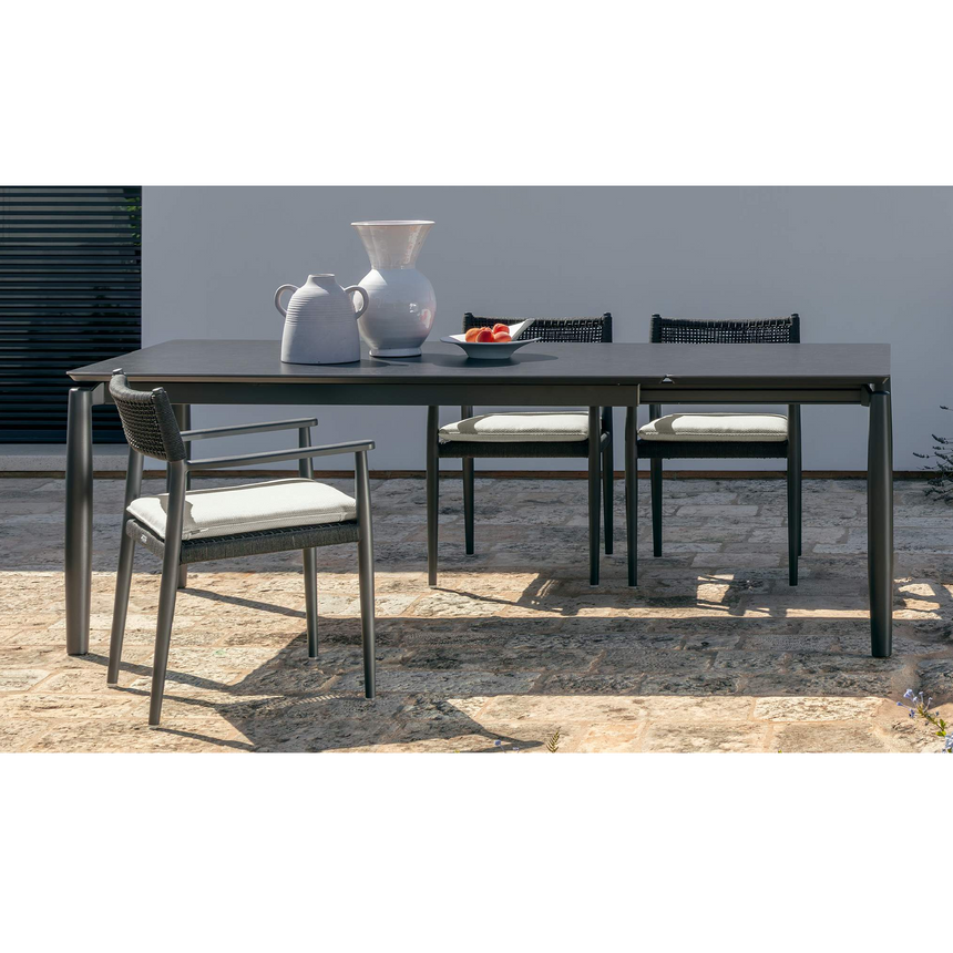 Aluminum Outdoor Extendable Dining Table | Talenti Dolcevita | Italianfurniture.com