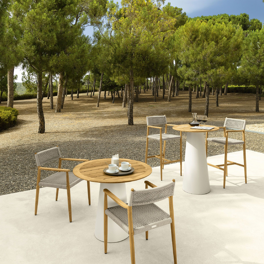 Round Teak Outdoor Dining Table | Talenti Dolcevita | Italianfurniture.com