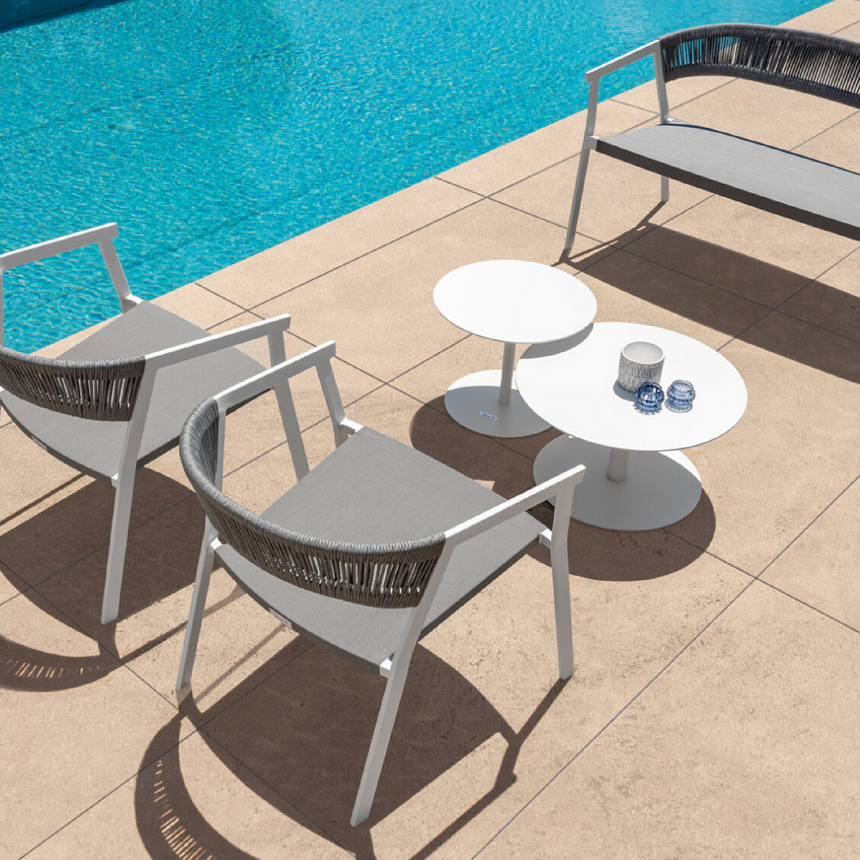 Round Pedestal Outdoor Coffee Table | Talenti Key | Italianfurniture.com