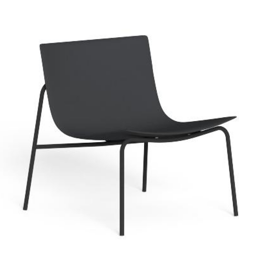 Molded Outdoor Lounge Chair | Talenti Malè | Italianfurniture.com