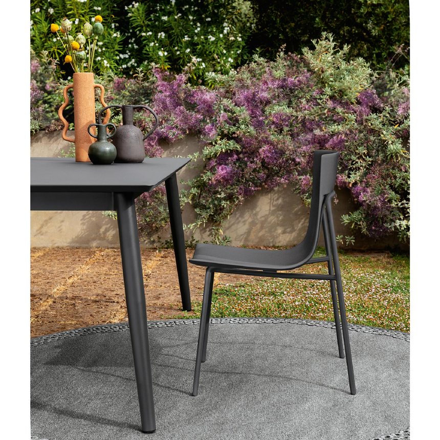 Molded Outdoor Dining Chair | Talenti Malè | Italianfurniture.com