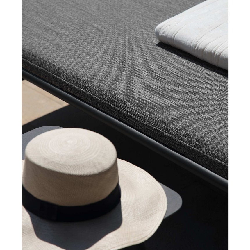 Square Ceramic Outdoor Side Table | Talenti Moon | Italianfurniture.com