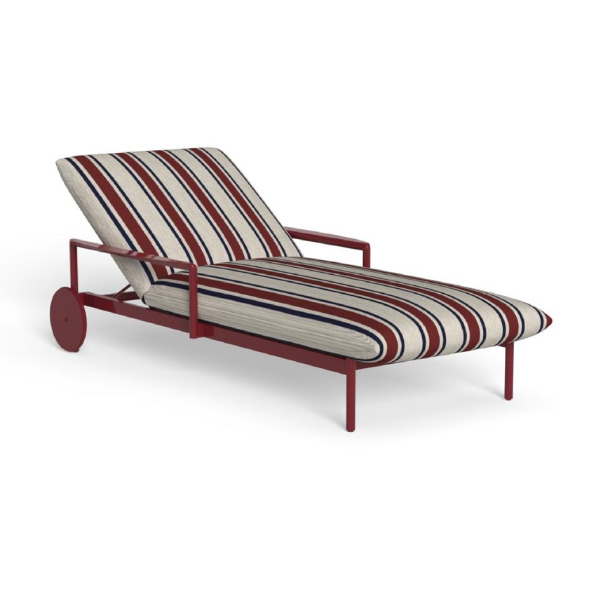 Striped Sun Lounger | Talenti Nalu | Italianfurniture.com