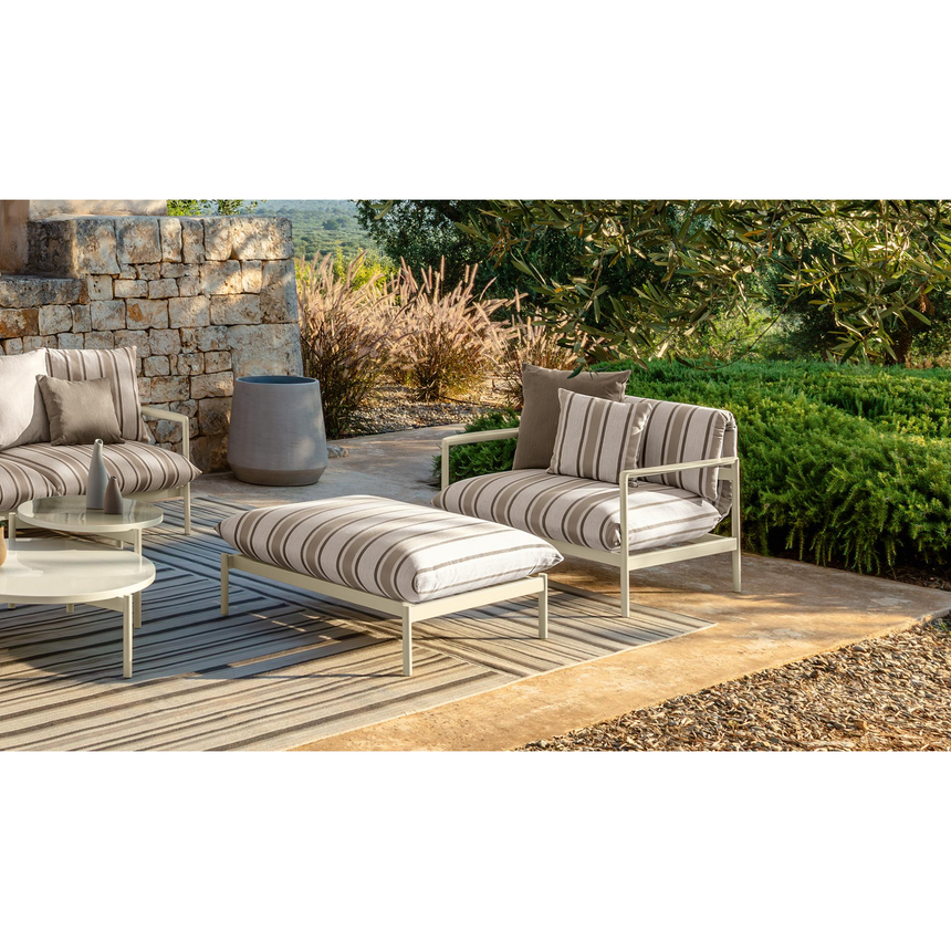 Striped Outdoor Ottoman | Talenti Nalu | Italianfurniture.com