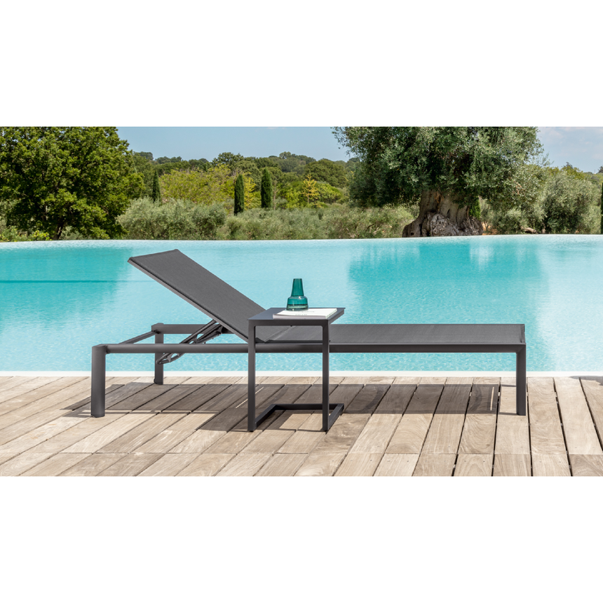 Modern Minimalist Sun Lounger | Talenti Nunù | Italianfurniture.com