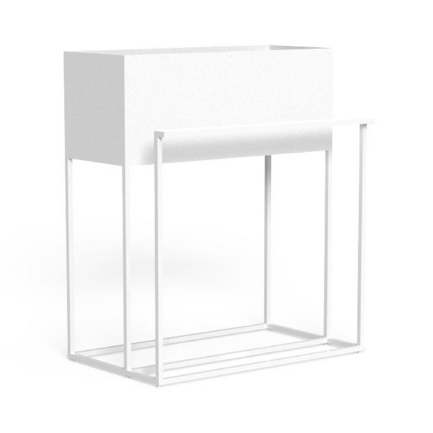 Outdoor Planter With Handrail | Talenti Path