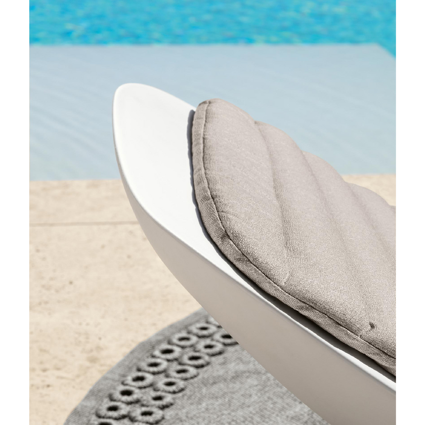 Molded Curve Sun Lounger | Talenti Reef | Italianfurniture.com