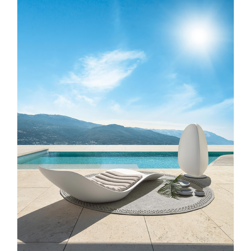 Molded Curve Sun Lounger | Talenti Reef | Italianfurniture.com