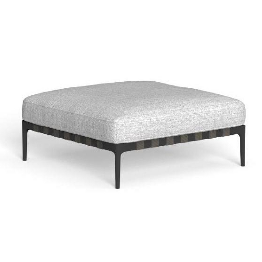Strapped Outdoor Ottoman | Talenti Salinas | Italianfurniture.com