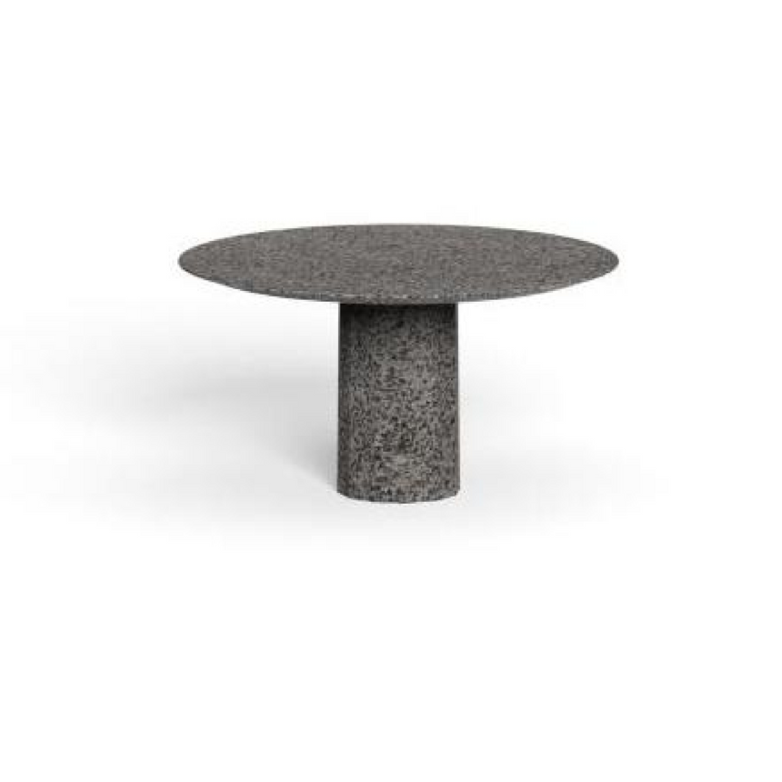 Round Concrete Outdoor Coffee Table | Talenti Salinas | Italianfurniture.com