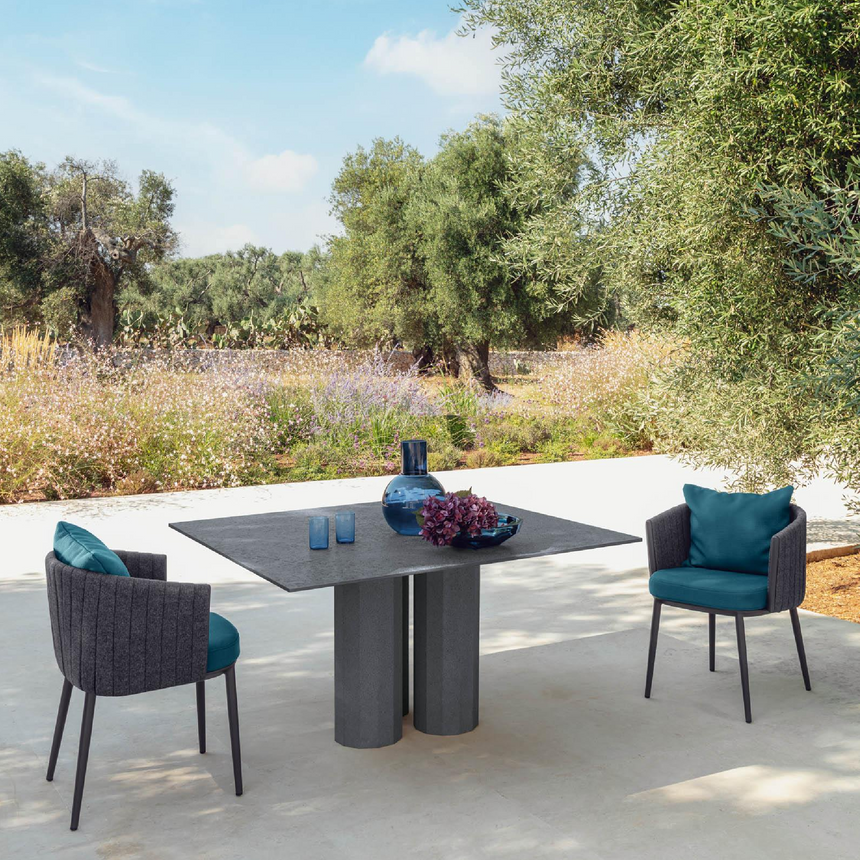 Concrete Outdoor Dining Table | Talenti Salinas | Italianfurniture.com