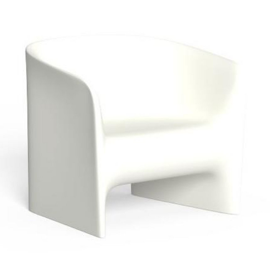 Modern Molded Outdoor Living Armchair | Talenti Tweet | Italianfurniture.com