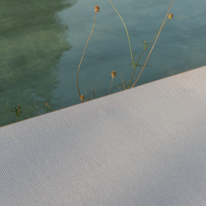 Teak Curved Sunlounger | Unopiu Pevero | Italianfurniture.com