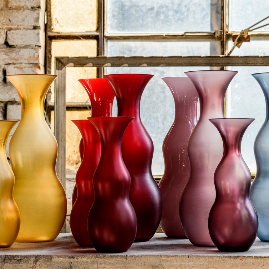 Wavy Colored Glass Vase | Venini Pigmenti | Italianfurniture.com