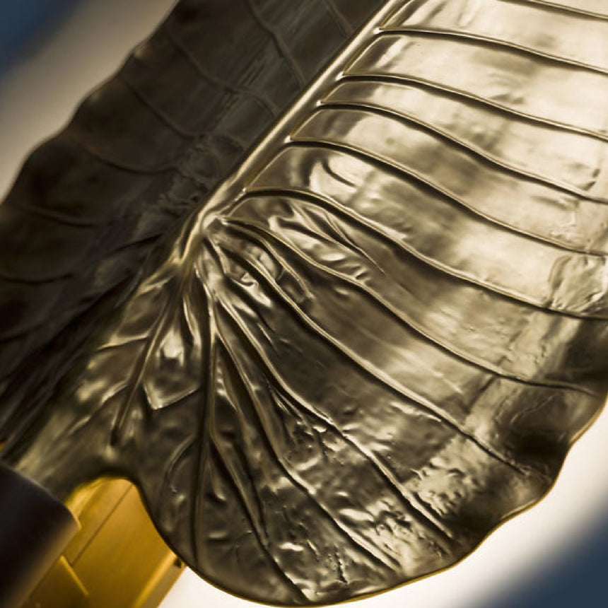 Leaf-Shaped Porcelain Wall Lamp | Villari Acapulco