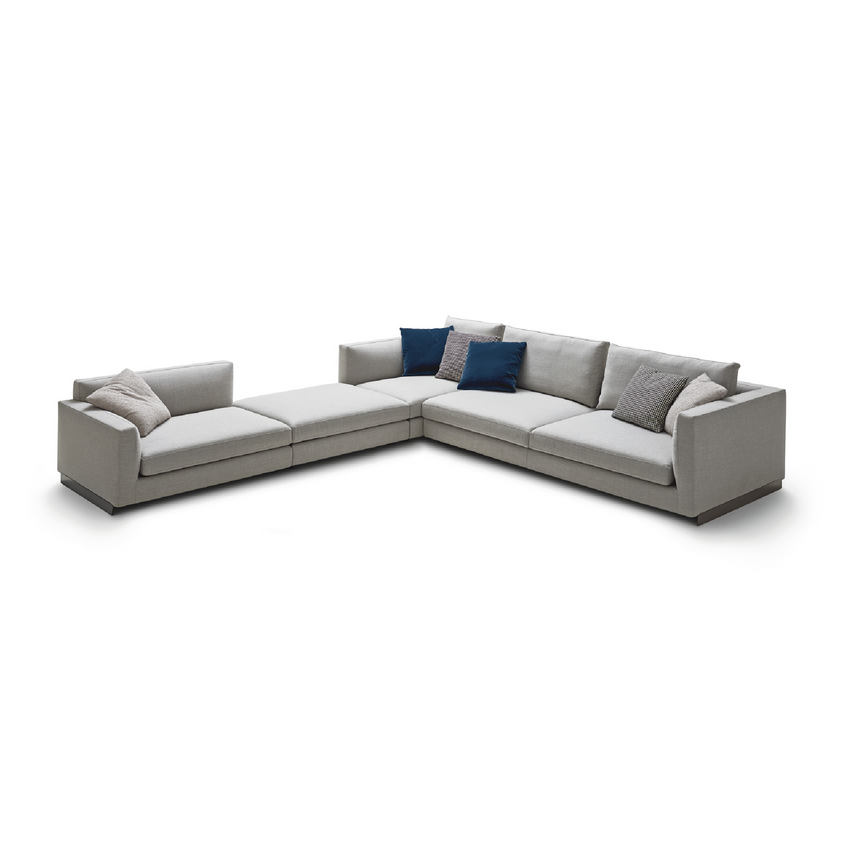 Neutral Toned High Armrest Sofa | Arflex Rendez-Vous | Italianfurniture.com