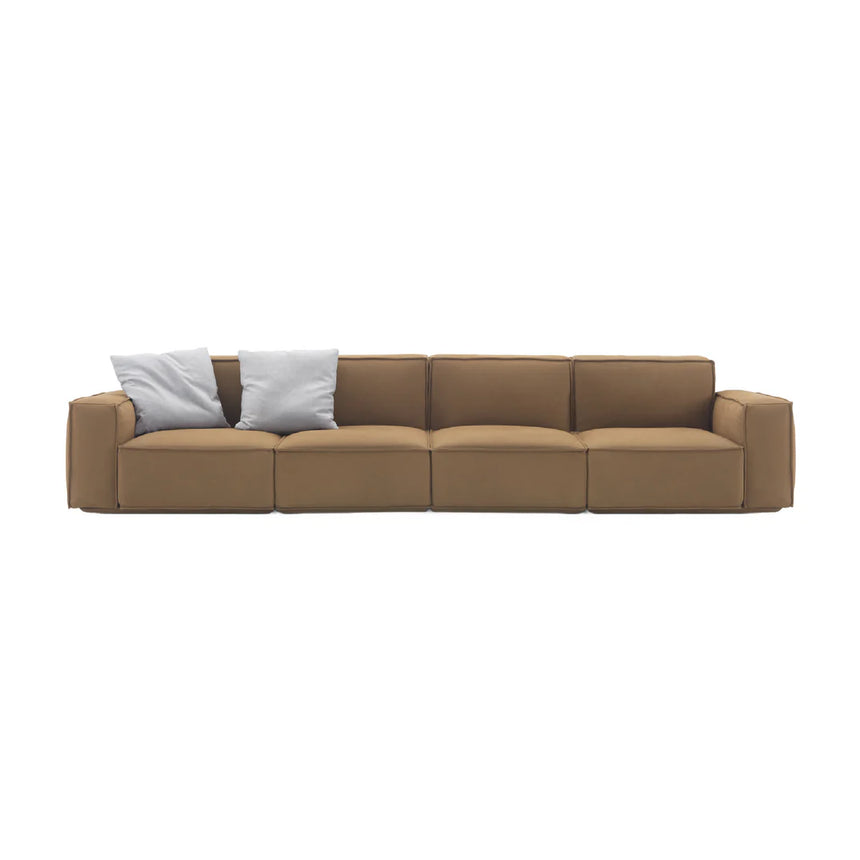Piping Detail Sofa | Arflex Marechiaro