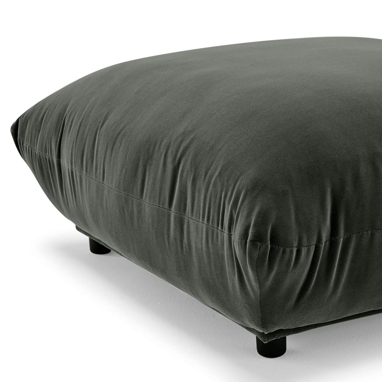 Pillow-Style Square Ottoman | Arflex Marenco | Italianfurniture.com