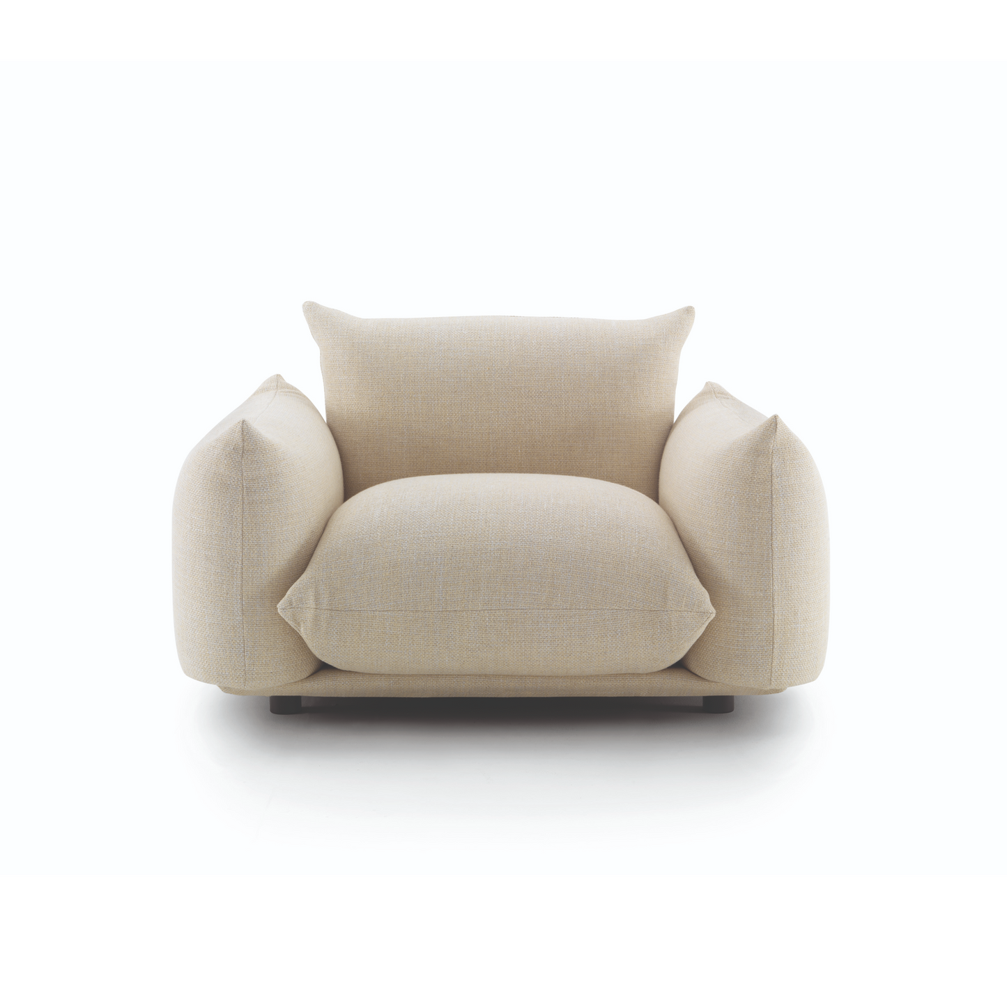 Plush Pillow-Style Lounge Chair | Arflex Marenco | Italianfurniture.com 