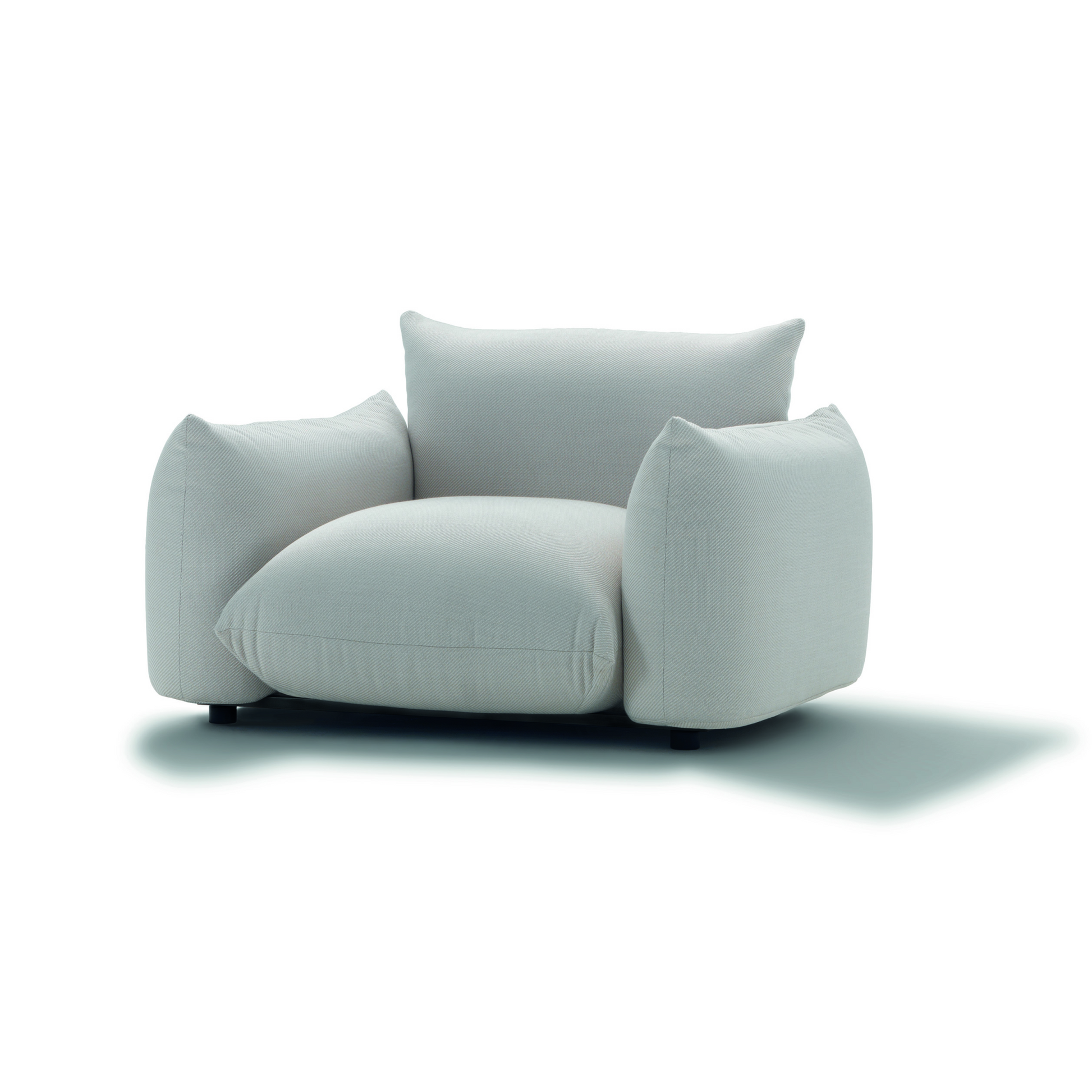 Plush Pillow-Style Lounge Chair | Arflex Marenco | Italianfurniture.com 