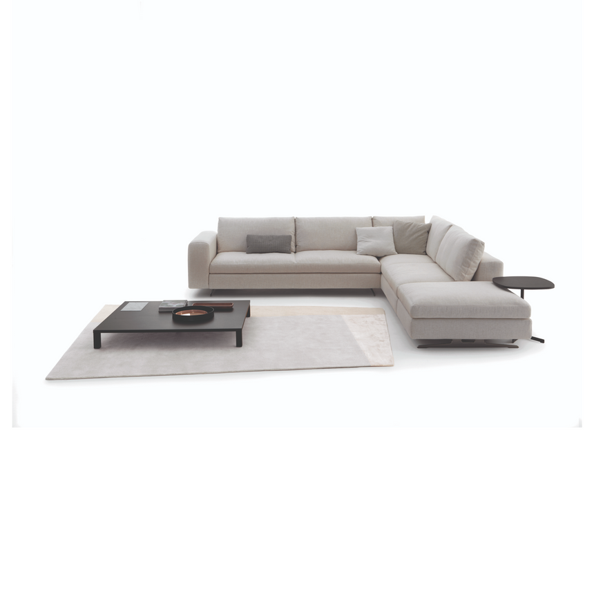 Sleek Fabric Sofa | Arflex Lee | Italianfurniture.com