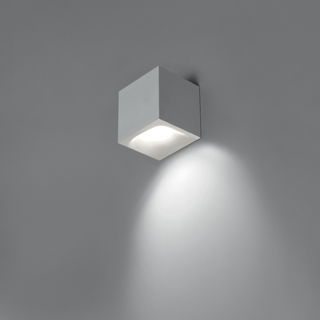 Matte White Cube Wall Lamp | Artemide Aede | Italianfurniture.com
