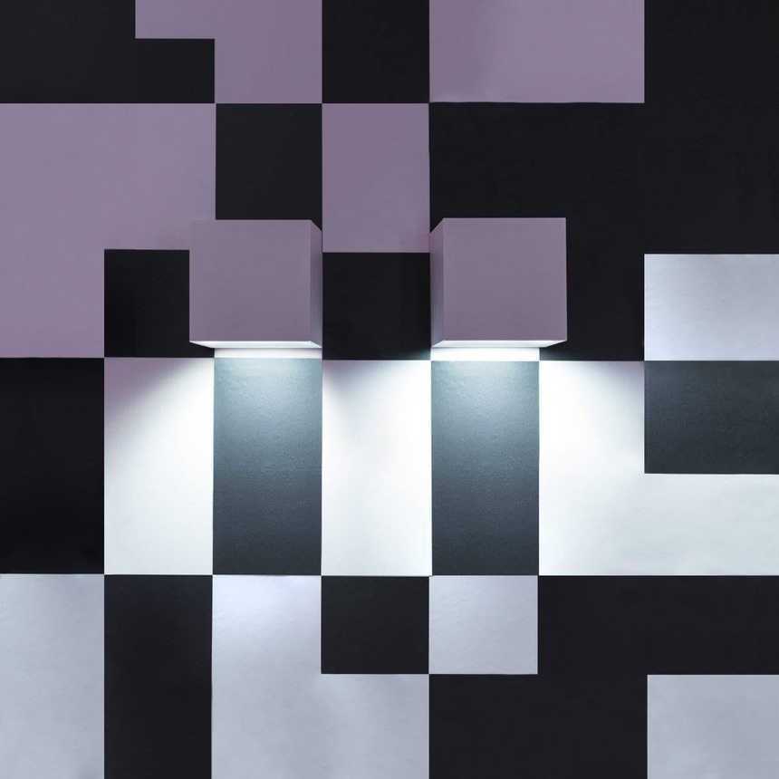 Matte White Cube Wall Lamp | Artemide Aede | Italianfurniture.com