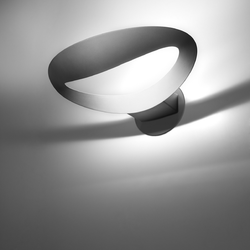 Curved Modern Wall Lamp | Artemide Mesmeri | Italianfurniture.com