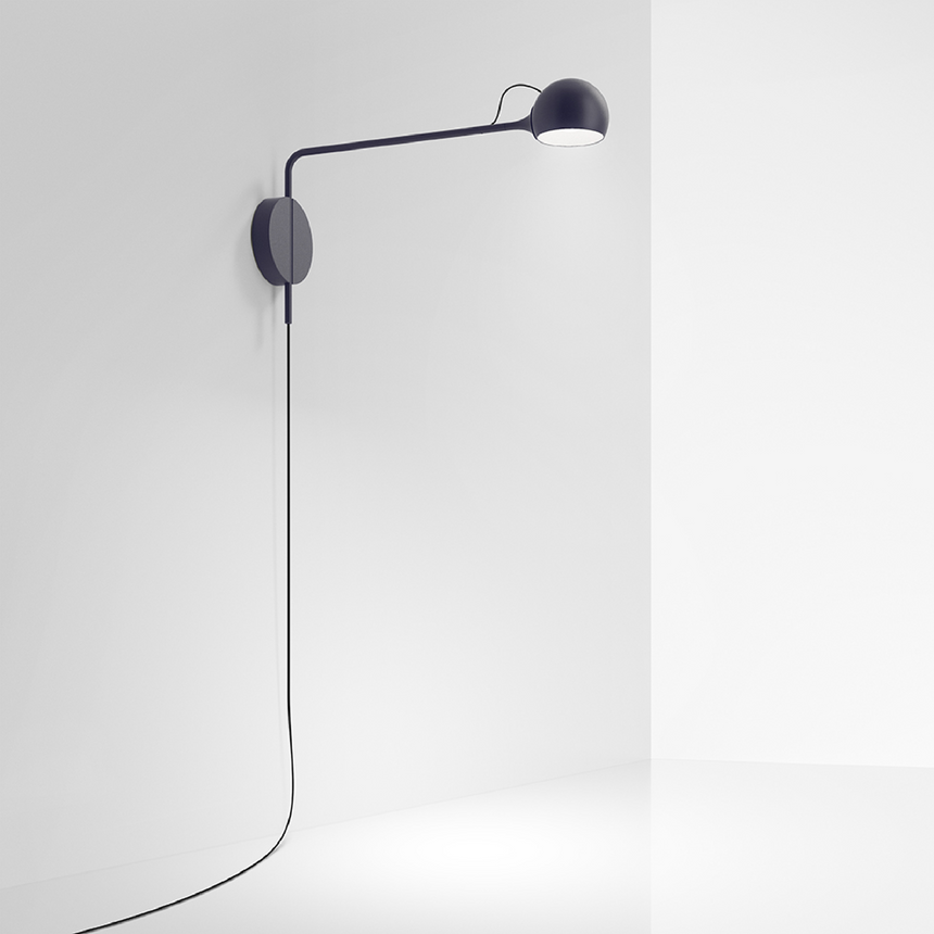 Aluminum Rod Wall Lamp | Artemide Ixa | Italianfurniture.com