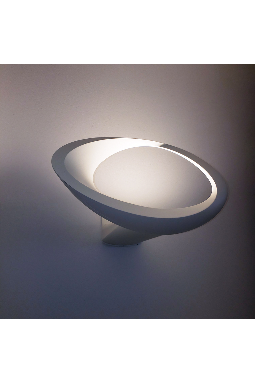 White Aluminum Wall Lamp | Artemide Cabildo | Italianfurniture.com