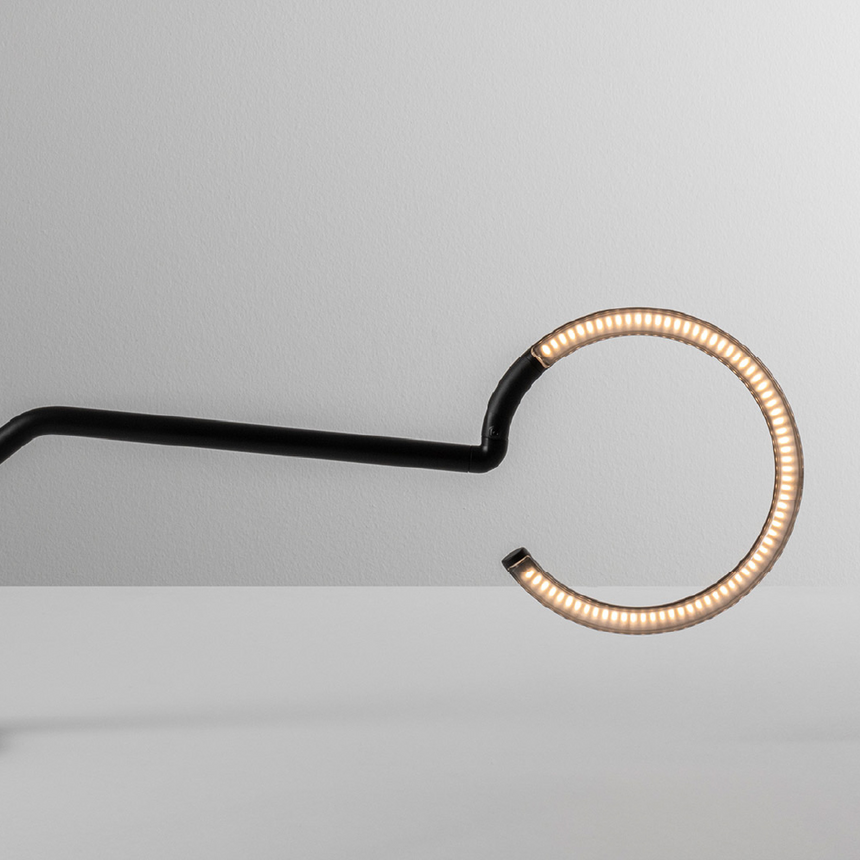 Ring Rotatable Table Lamp | Artemide Vine | Italianfurniture.com