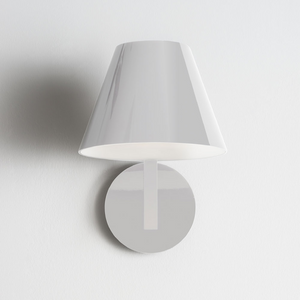 Tilted Stem Wall Lamp | Artemide La Petite | Italianfurniture.com