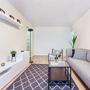 Aluminum Disc Floor Lamp | Artemide Athena | Italianfurniture.com