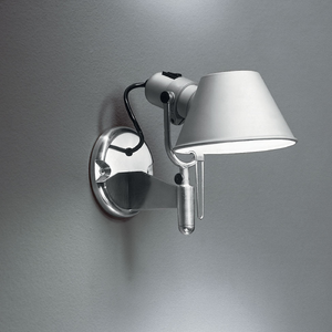 Classic Spot LED Wall Lamp | Artemide Tolomeo | Italianfurniture.com