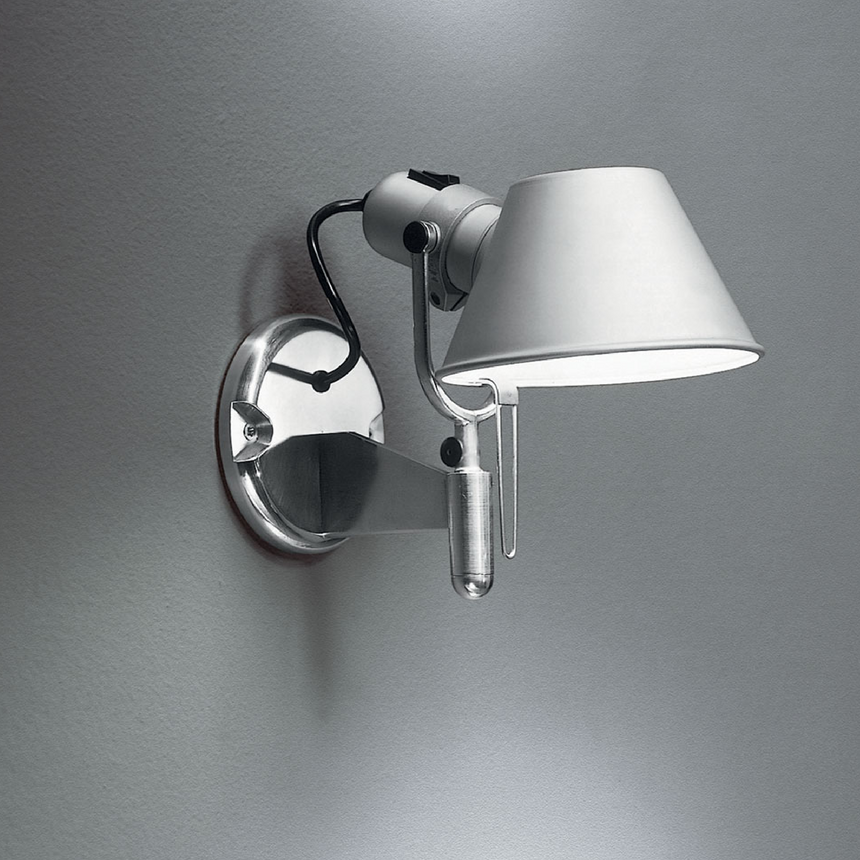 Classic Spot LED Wall Lamp | Artemide Tolomeo | Italianfurniture.com