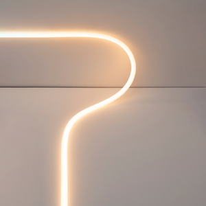 Flexible Tube Wall/Ceiling Lamp | Artemide La Linea | Italianfurniture.com