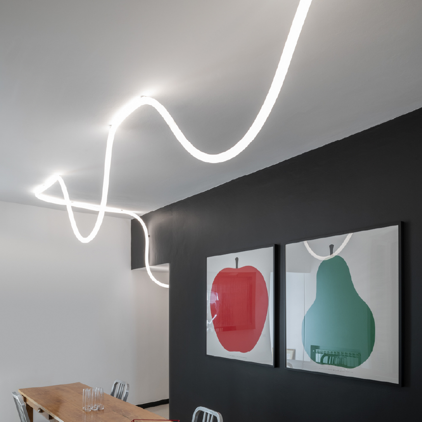 Flexible Tube Wall/Ceiling Lamp | Artemide La Linea | Italianfurniture.com