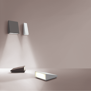 Geometrical Aluminum Floor Lamp | Artemide Cuneo | Italianfurniture.com