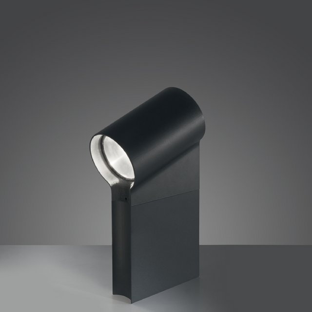 Aluminum Outdoor Floor Lamp | Artemide Oblique | Italianfurniture.com