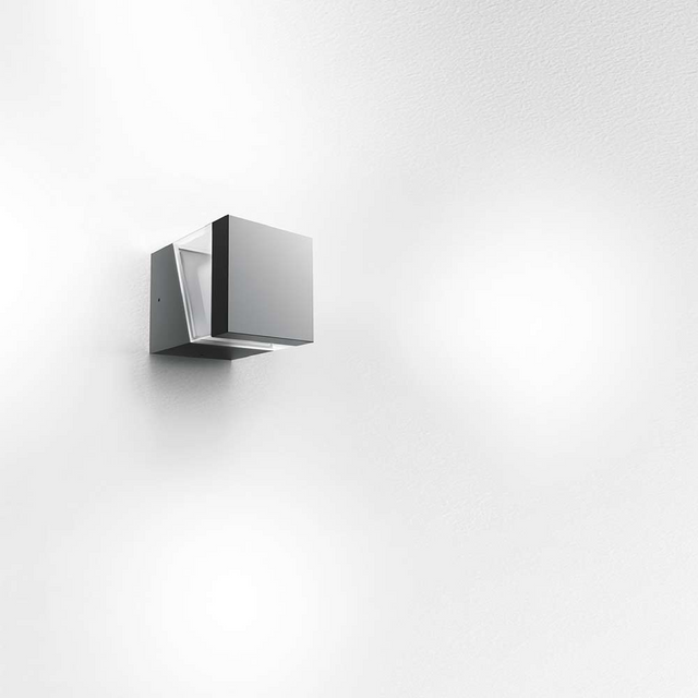 Black Square Outdoor Wall Lamp | Artemide Tetragono | Italianfurniture.com